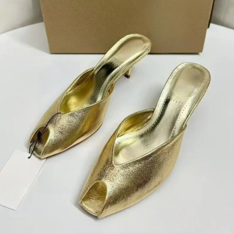 Luxury Lifestyle - Escarpins de créateur dorés pour femmes,